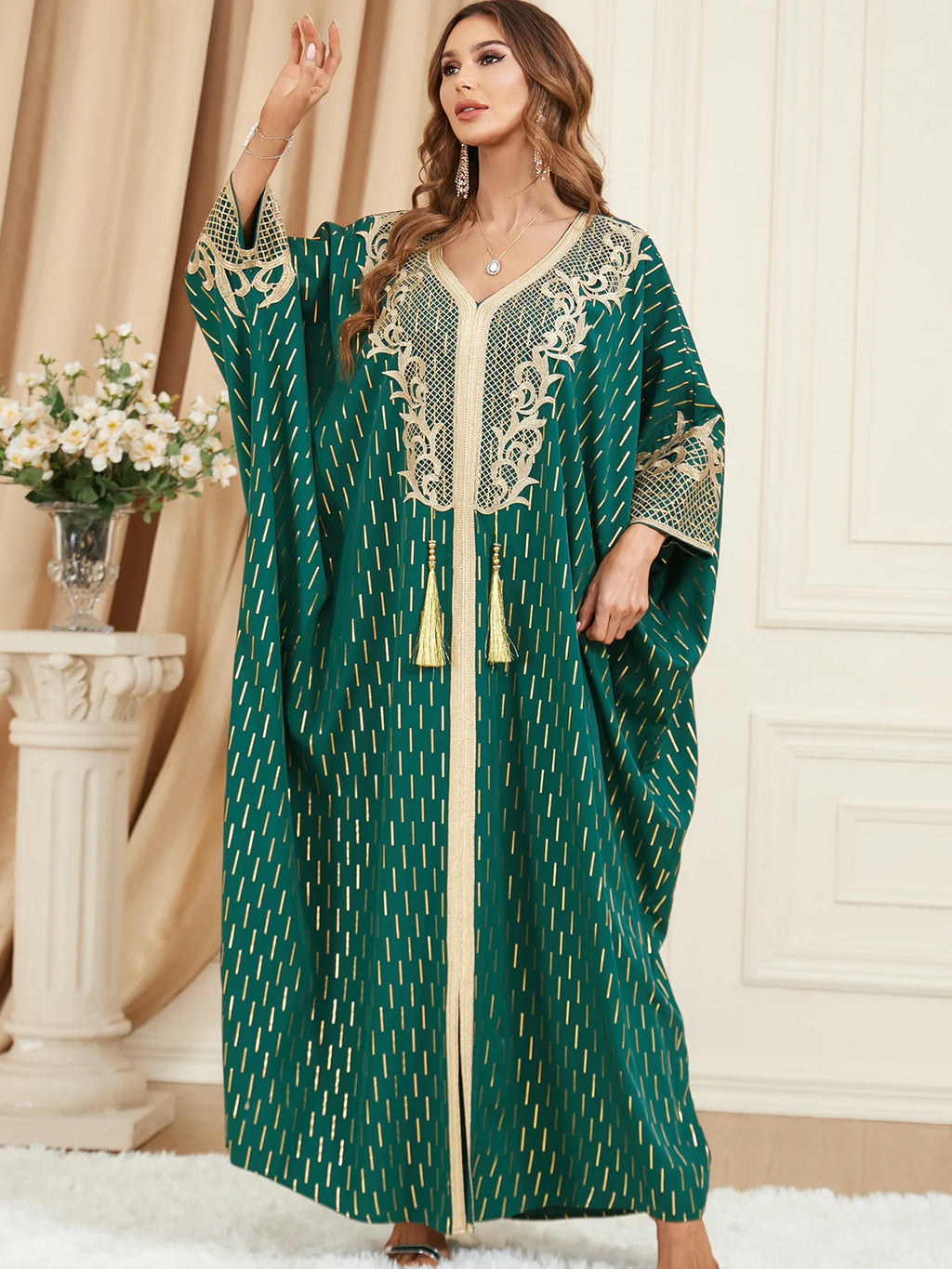 Muslim Dresses Women Elegant Long Robe Middle East Dubai Loose Abaya Bat Sleeve V-neck Tassel Evening Dress Femme Party Vestidos